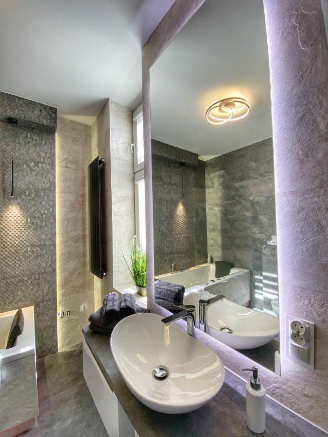 Apartament Bialy Z Jacuzzi Krasków Eksteriør bilde